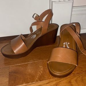 Brown wedges